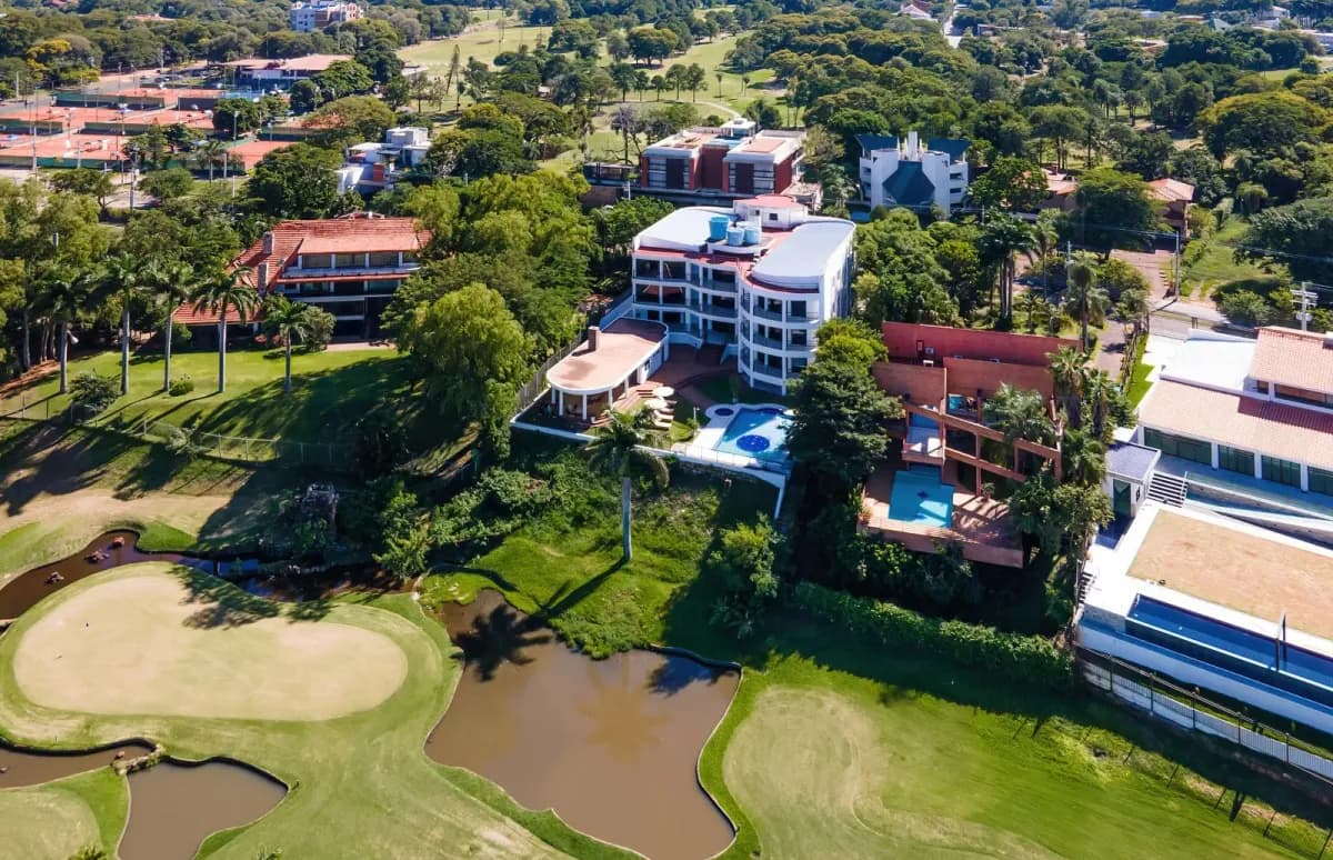 Retail Space of 2,627m² for Sale in Parques del Yatch, Lambaré - Image 10