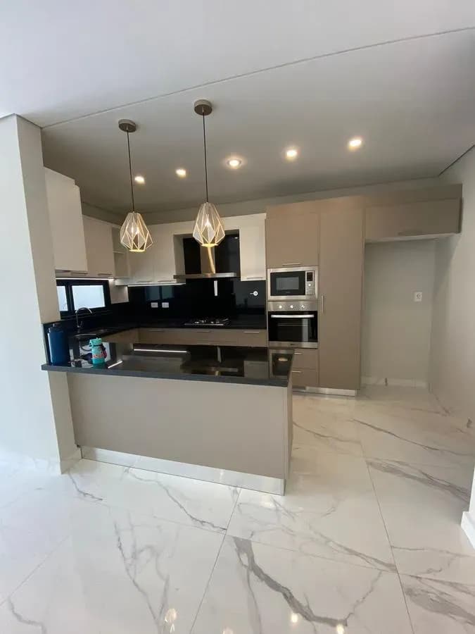2-Bedroom House for Sale in Santísima Trinidad, Asunción - Image 5