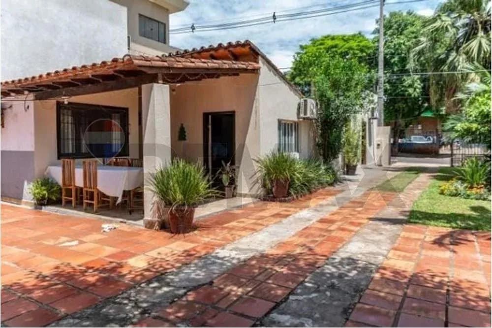 Casa de 4 dormitorios en Venta en Che la Reina, Ciudad del Este - Image 13