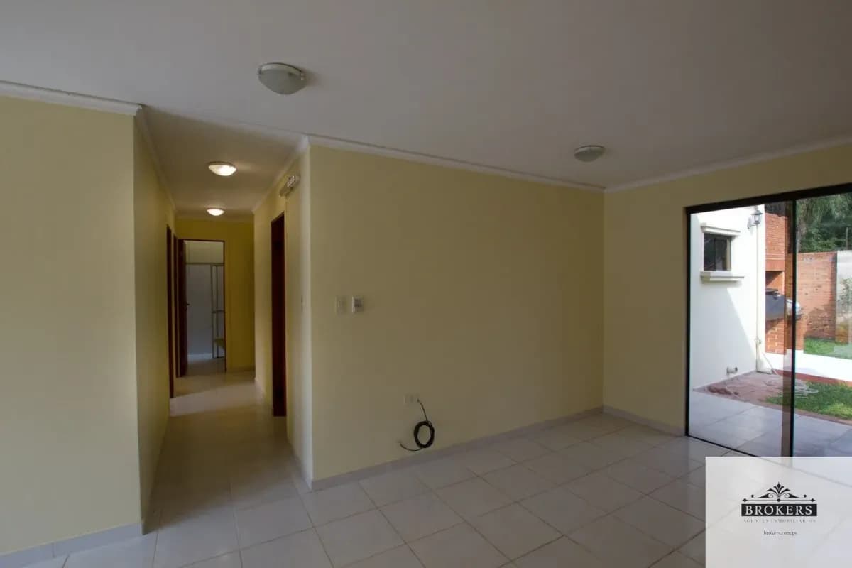 Casa de 3 quartos à Venda no Cuarto Barrio, Luque - Image 10