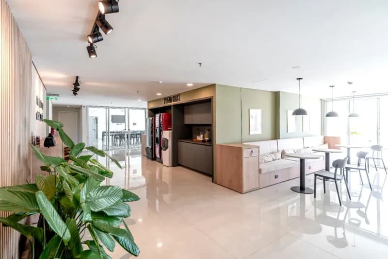 Apartment for sale with garage in Mcal. Estigarribia - Image 2