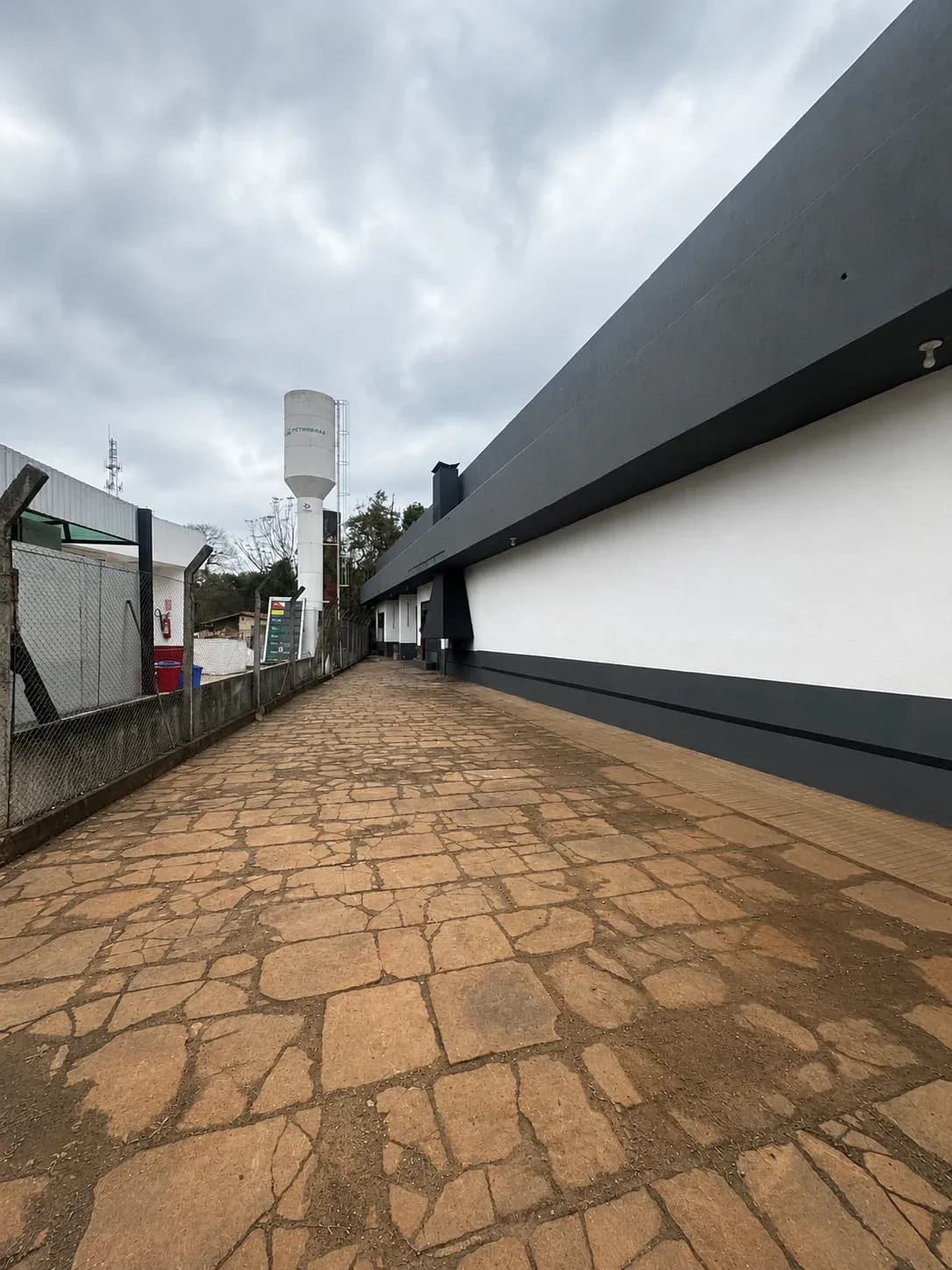 Local Comercial de 25,418m² en Venta en Coronel Oviedo - Image 7