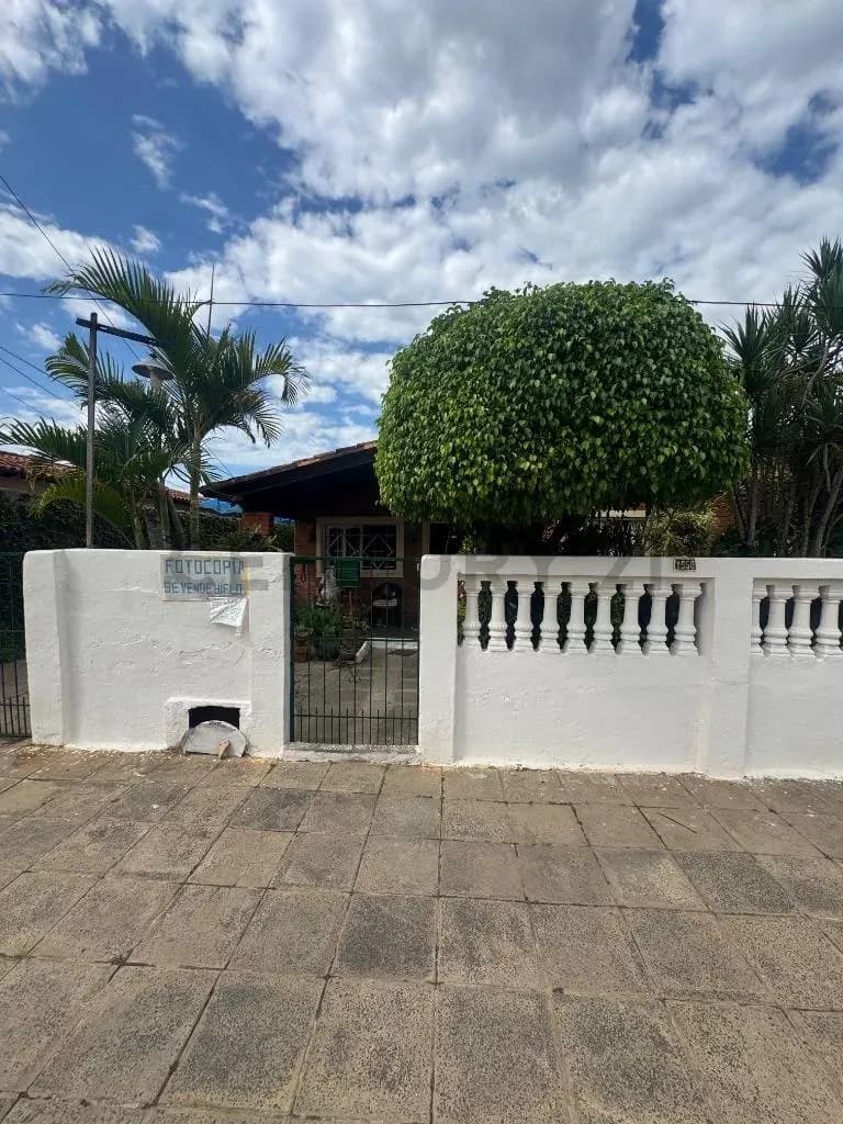 4-Bedroom House for Sale in San Luis, Mariano Roque Alonso - Image 6