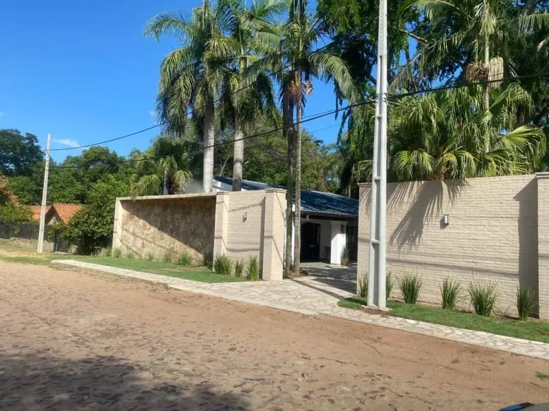 Casa de 3 dormitorios en Venta en San Bernardino - Image 3