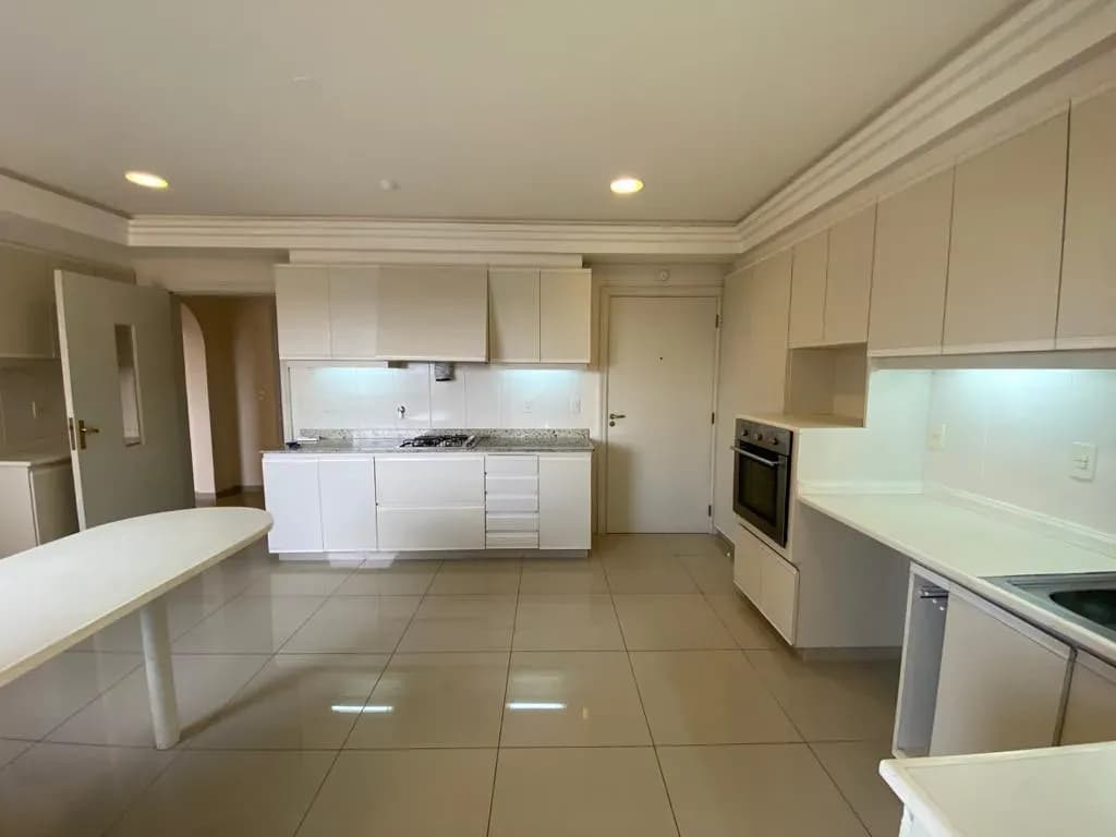 Apartamento de 3 dormitórios à venda em Ycuá Satí, Assunção - Image 16