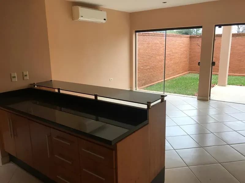 3-Bedroom House for Sale in Campo Grande, Asunción - Image 5