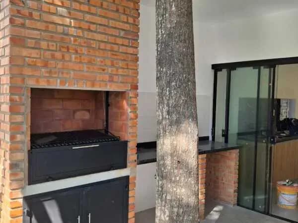 4-Bedroom House for Sale in Maramburé, Luque - Image 8