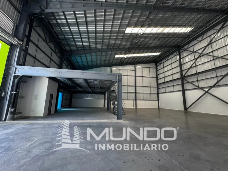 Local Comercial de 850m² en Alquiler en Amatitlán - Image 5