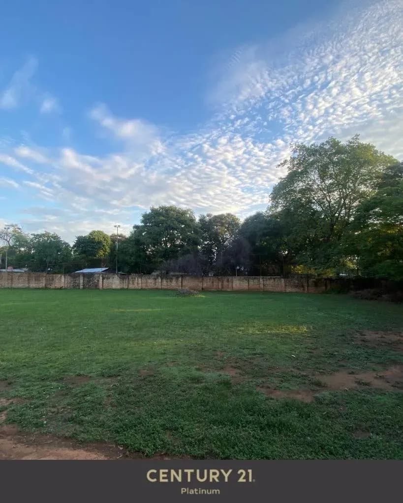 Land of 2,836m² for Sale in Monseñor Bogarín, Mariano Roque Alonso