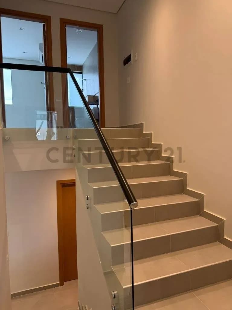 4-Bedroom House for Sale at Heisecke Construction, Luque - Image 9
