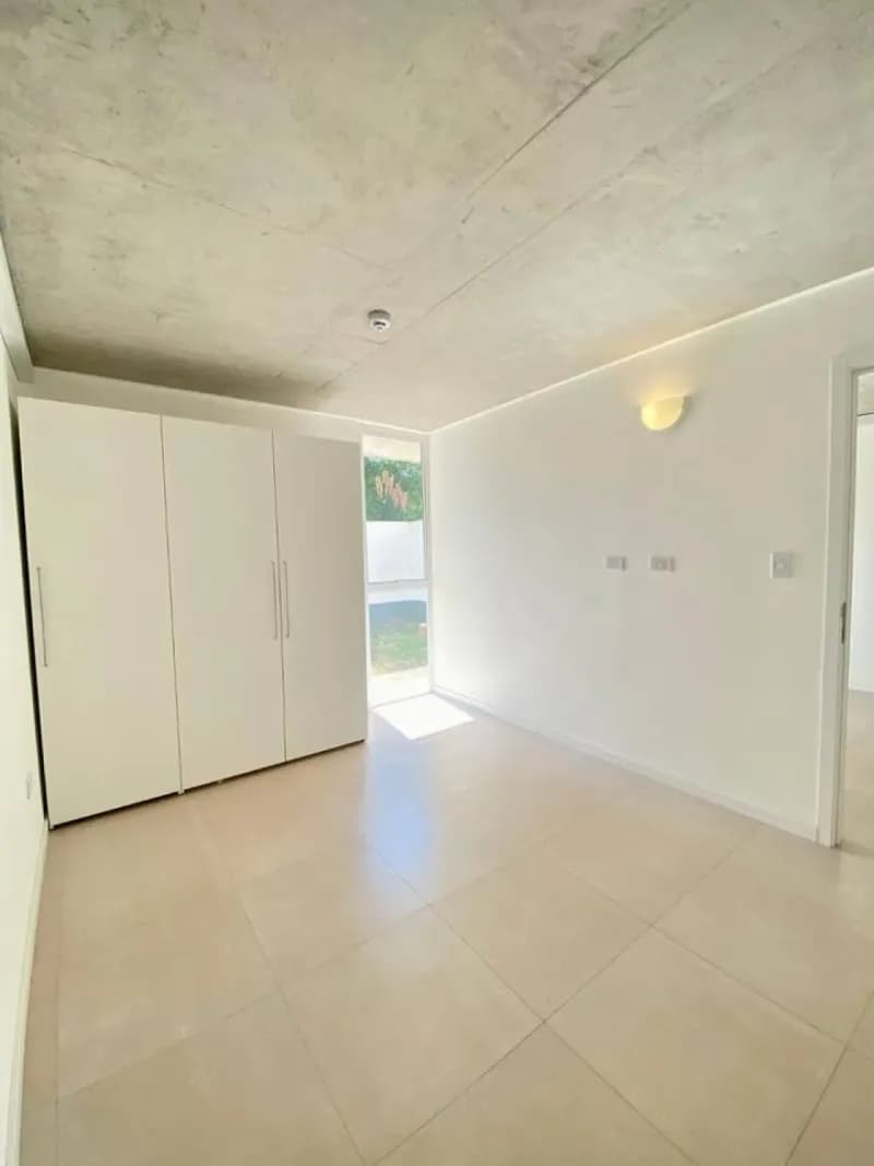 Casa de 2 dormitorios en Alquiler en Segundo Barrio, Luque - Image 3