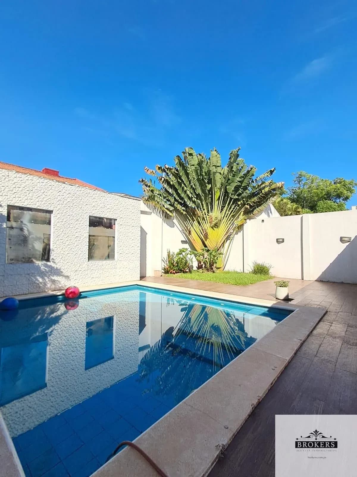 3-Bedroom House for Sale in Zárate Isla, Luque - Image 11