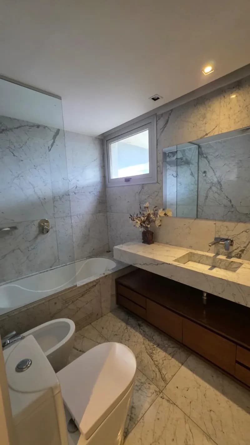 Rental of a 4-bedroom semi-apartment in Palacio de los Patos, 334m², in Mburucuyá, Asunción - Image 2