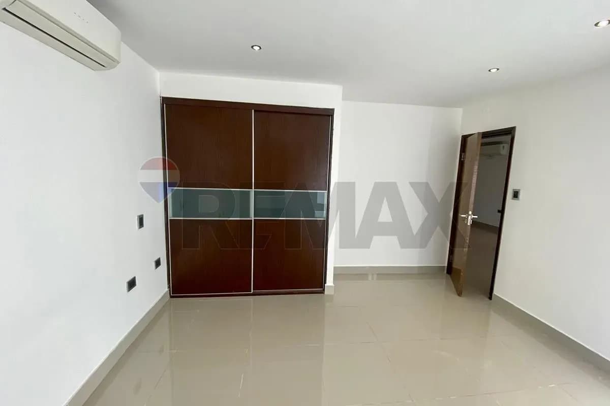 2-Bedroom House for Sale in Campo Grande, Luque - Image 7