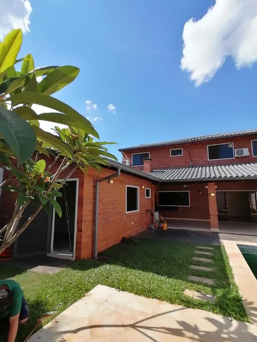 Casa de 4 dormitorios en Venta en Valle Apu´a II, Lambaré - Image 3