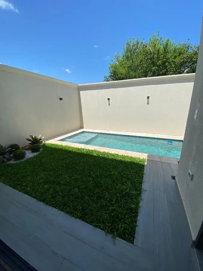 2-Bedroom House for Sale in Santísima Trinidad, Asunción - Image 7