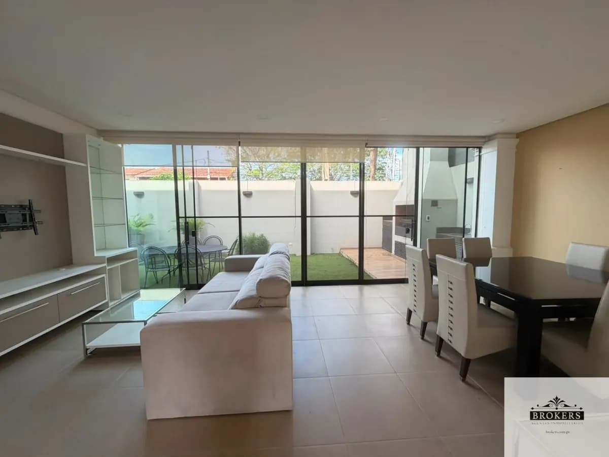 Casa de 3 dormitorios en Alquiler en Primer Barrio, Luque - Image 11