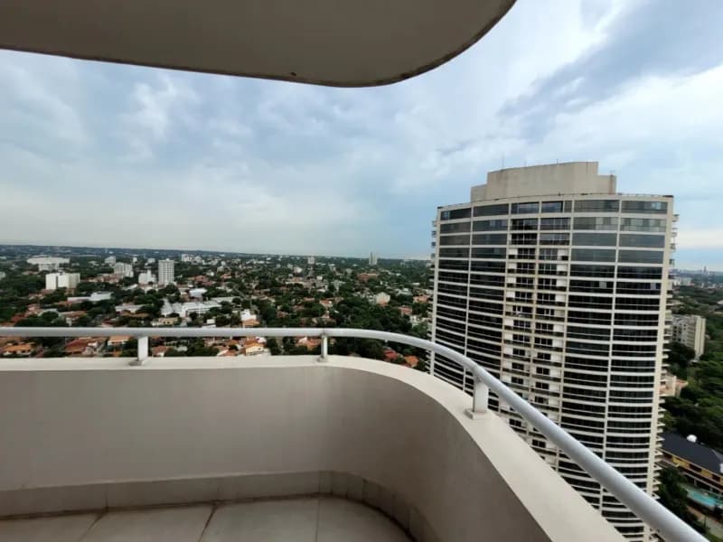 Departamento de 3 dormitorios en Venta en San Jorge, Asunción - Image 4