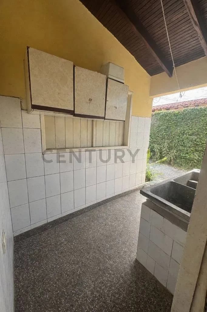 4-Bedroom House for Sale in San Luis, Mariano Roque Alonso - Image 12