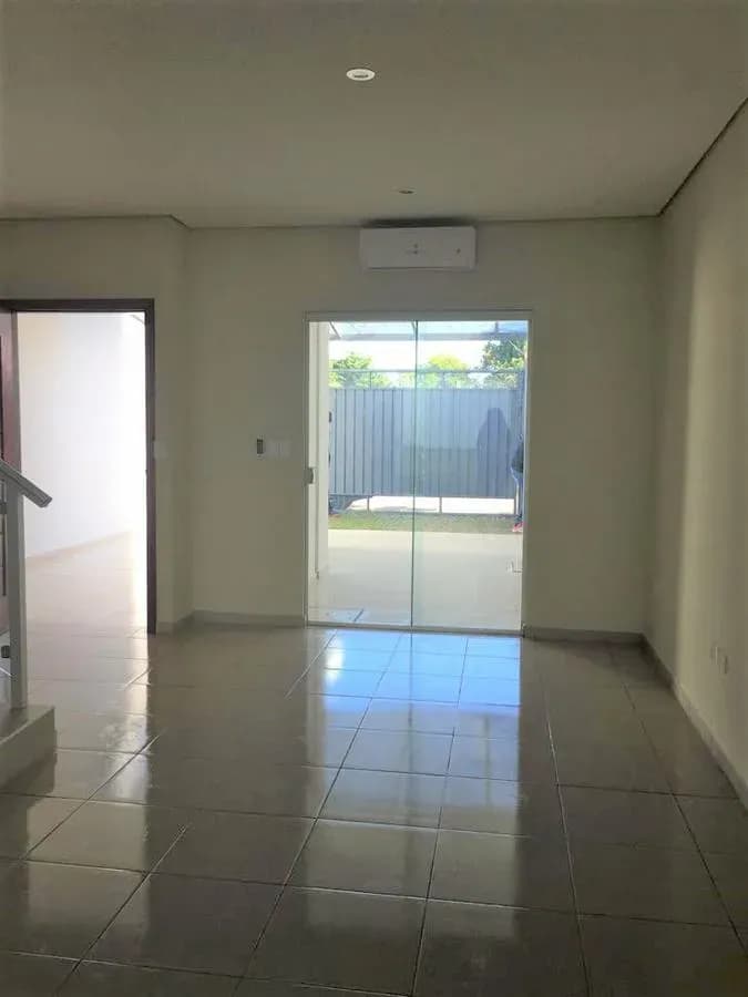 3-Bedroom House for Sale in Cuarto Barrio, Luque - Image 5