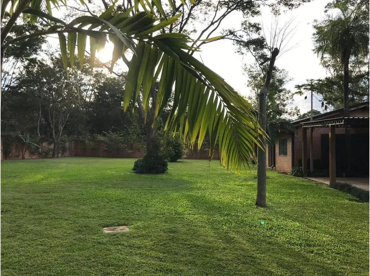 Casa de 7 quartos à venda em Surubi´i, Mariano Roque Alonso