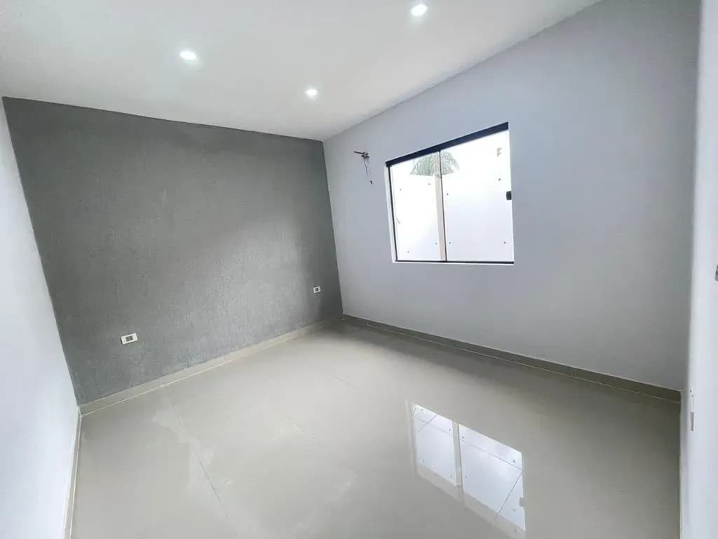 Casa de 3 dormitorios en Venta en Orilla del Campo Grande, Fernando de la Mora - Image 9