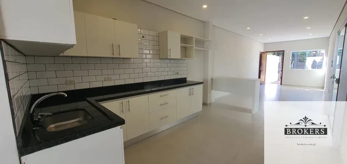 Casa de 3 dormitorios en Venta en Mbachió II, Lambaré - Image 4
