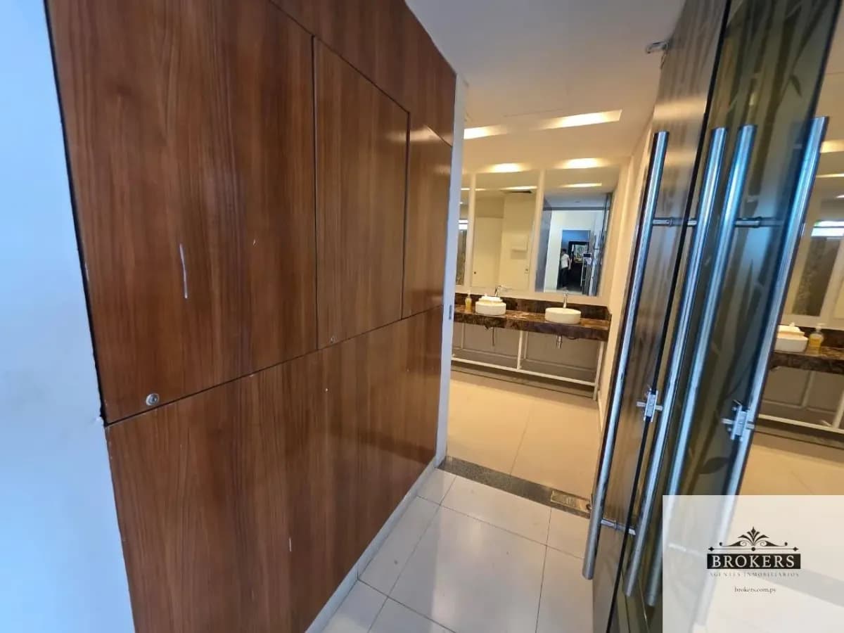 Commercial Space of 420m² for Rent in Ycuá Satí, Asunción - Image 12