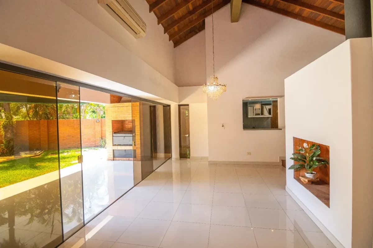 2-Bedroom House for Sale in Mcal. José Félix Estigarribia, Asunción - Image 4