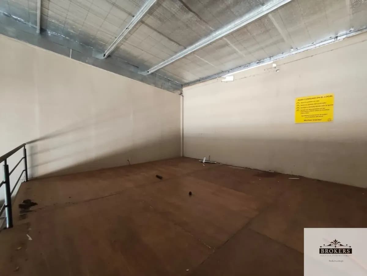Espaço Comercial de 90m² para Aluguel em San Lorenzo - Image 5