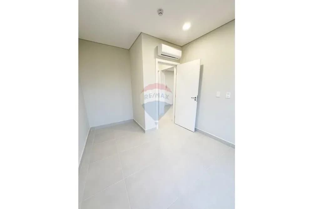 1-Bedroom Apartment for Sale in Villa Ofelia, San Lorenzo - Image 8
