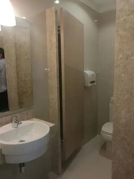 Espaço Comercial de 1.200m² para Aluguel em Salvador del Mundo, Assunção - Image 4
