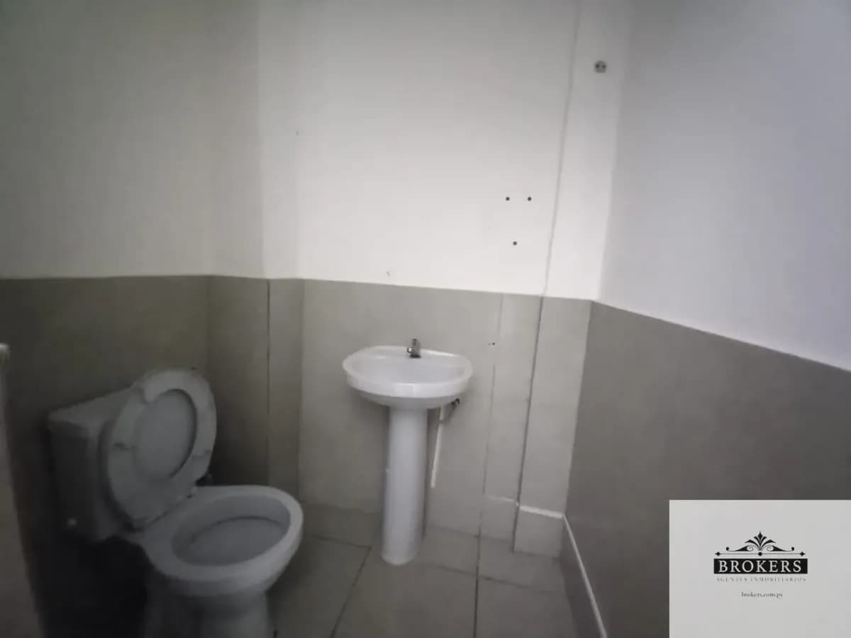 Retail Space of 50m² for Rent in Fernando de la Mora - Image 6