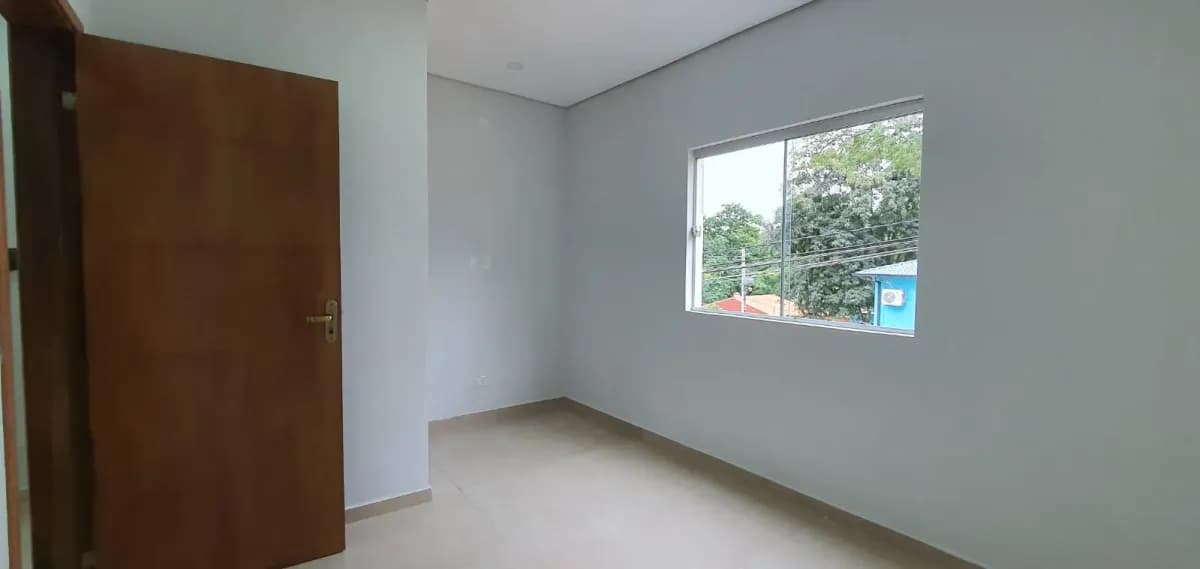 3-Bedroom House for Sale in Parques del Yatch, Lambaré - Image 18