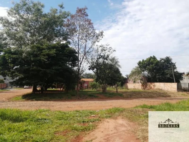 Terreno de 360m² à Venda em Caaguazú - Image 3