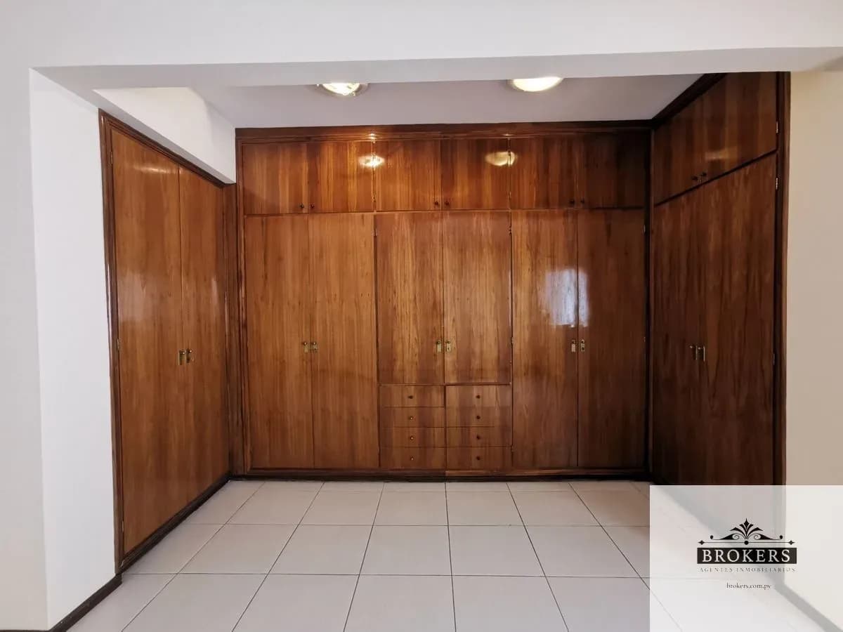 3-Bedroom Apartment for Sale in Mariscal López, Lambaré - Image 13