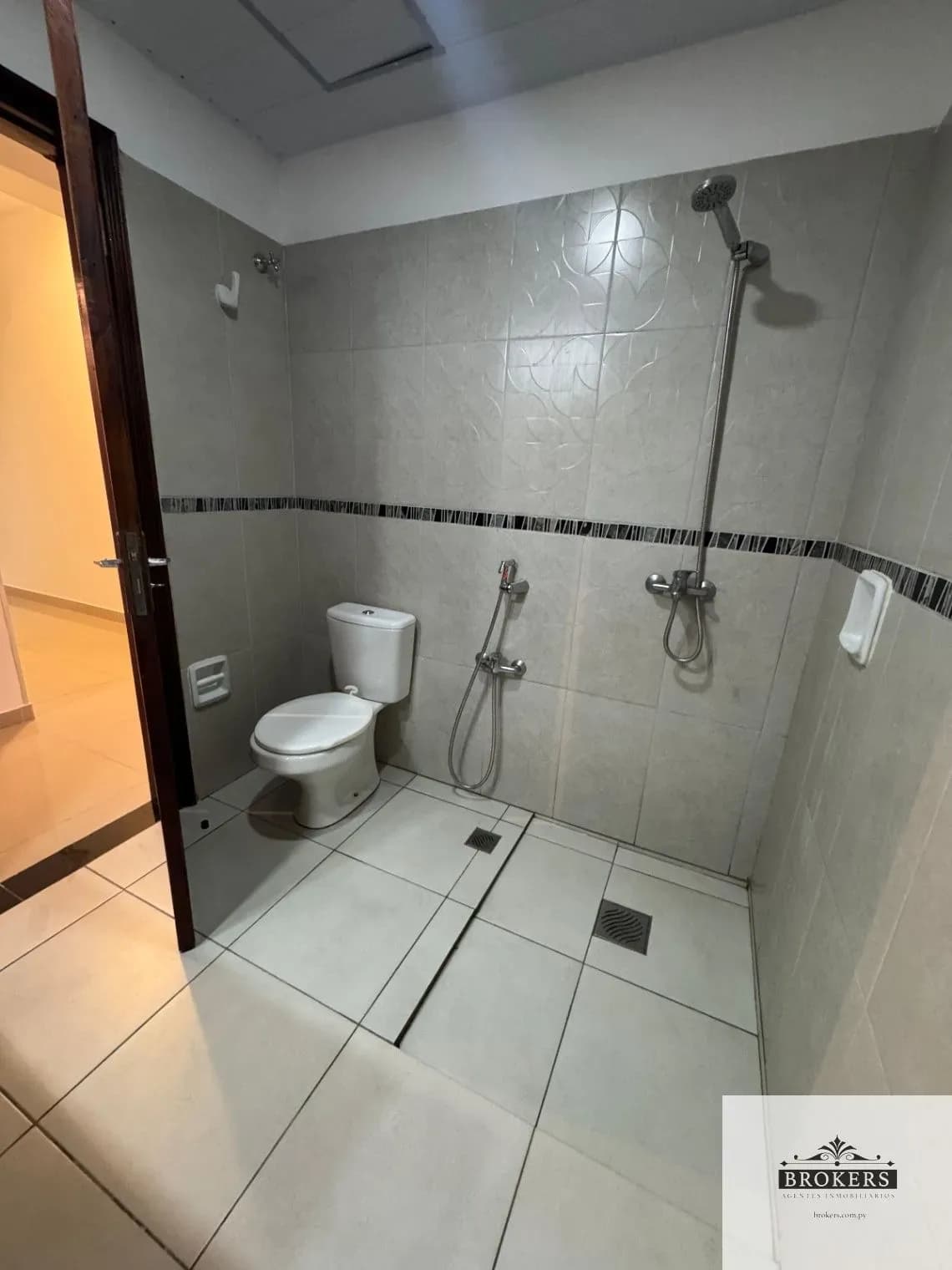 2-Bedroom Apartment for Rent in Fernando de la Mora - Image 14