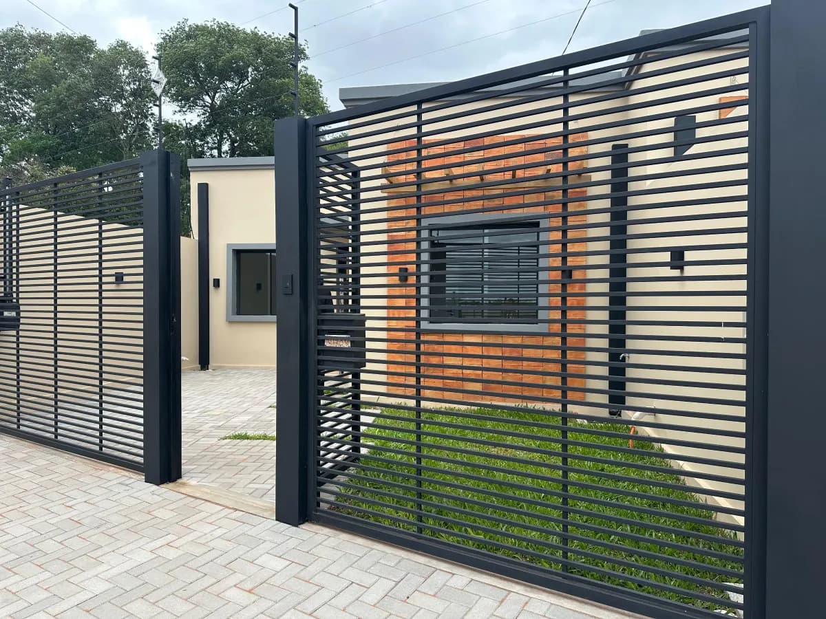 2-Bedroom House in Modern and Minimalist Chalet, Newly Built, 60m², for Sale in Picada, Villa Elisa - Image 2