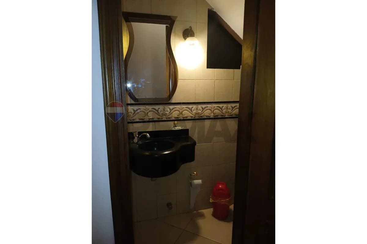 Casa de 5 dormitorios en Venta en Florida, San Lorenzo - Image 10