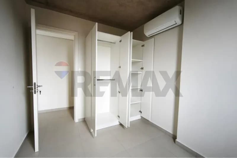 Departamento de 2 dormitorios en Alquiler en Luque - Image 5