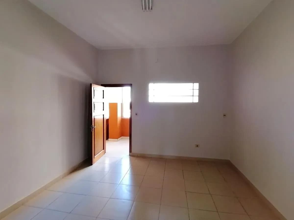 2-Bedroom Apartment for Rent in La Encarnación, Lambaré - Image 4