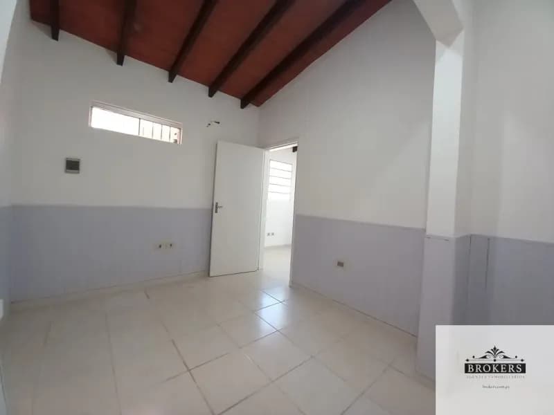 Oficina de 30m² en Alquiler en Villa Morra, Asunción - Image 4