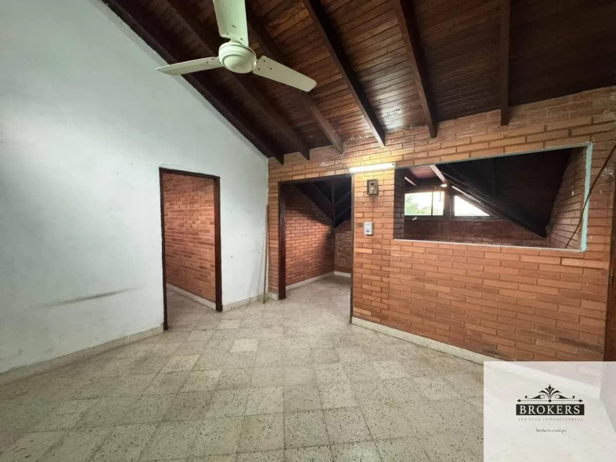 4-Bedroom House for Sale in Valle Ybaté, Lambaré - Image 13