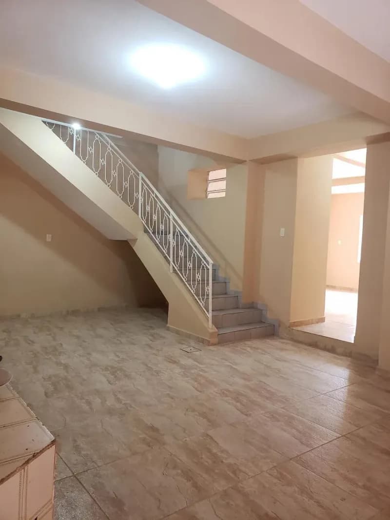 4-Bedroom House for Sale in Las Mercedes, San Lorenzo - Image 5