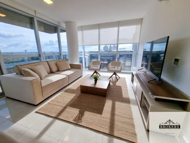 Departamento de 3 dormitorios en Alquiler en Ycuá Satí, Asunción - Image 5