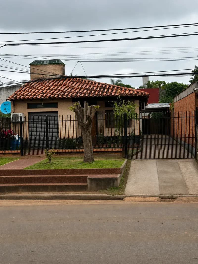 4-Bedroom House, 105m², for Sale in Coronel Oviedo, Coronel Oviedo - Image 3