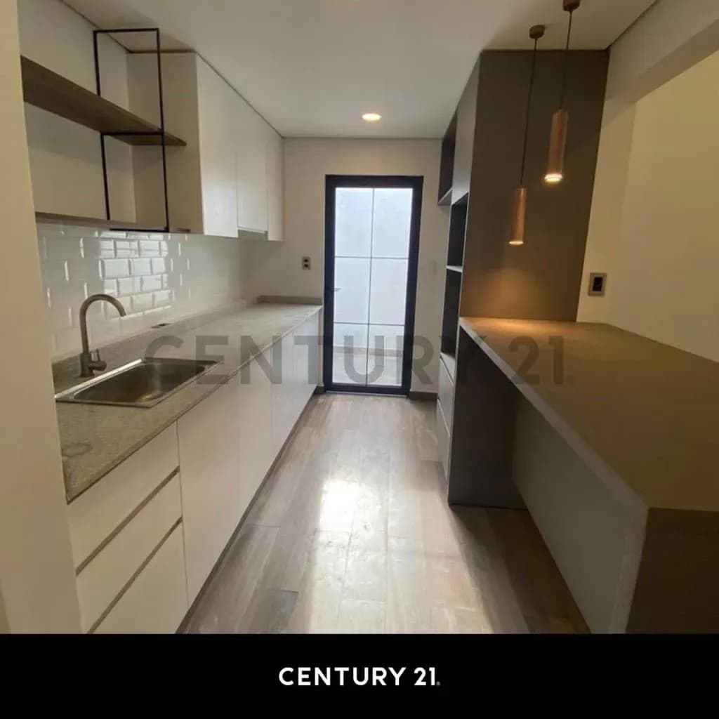Casa de 3 dormitorios en Venta en Pilar del Norte, Limpio