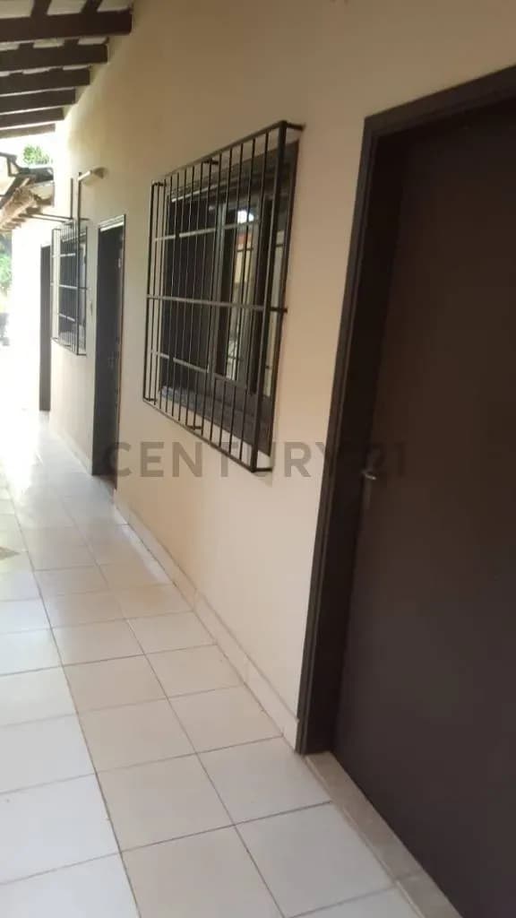 Departamento de 4 dormitorios en Venta en Vista Alegre, Lambaré - Image 9