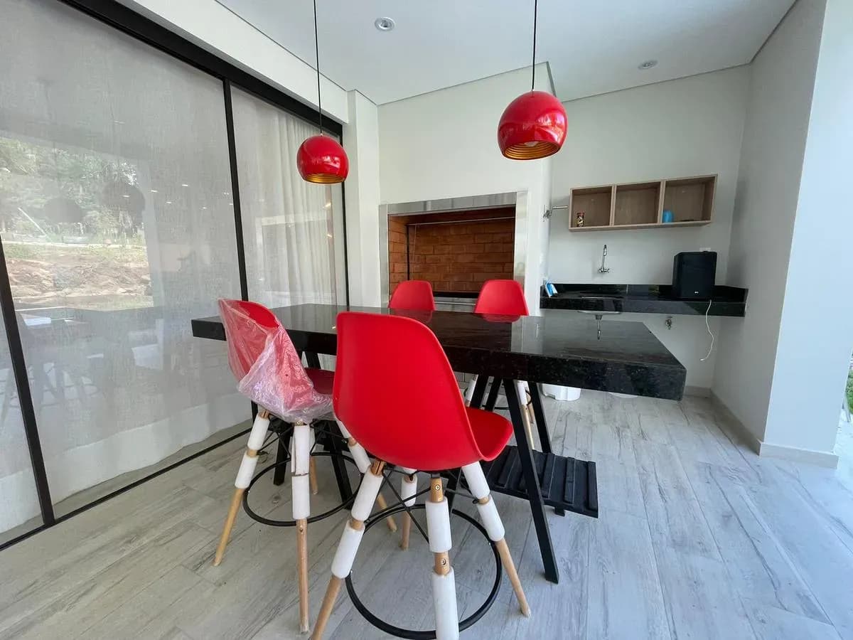3-Bedroom House for Sale in San Bernardino - Image 7