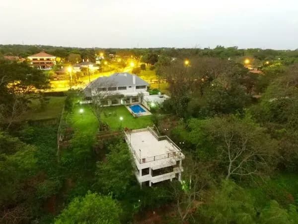 Casa de 3 dormitorios en Venta en Parques del Yatch, Lambaré - Image 12